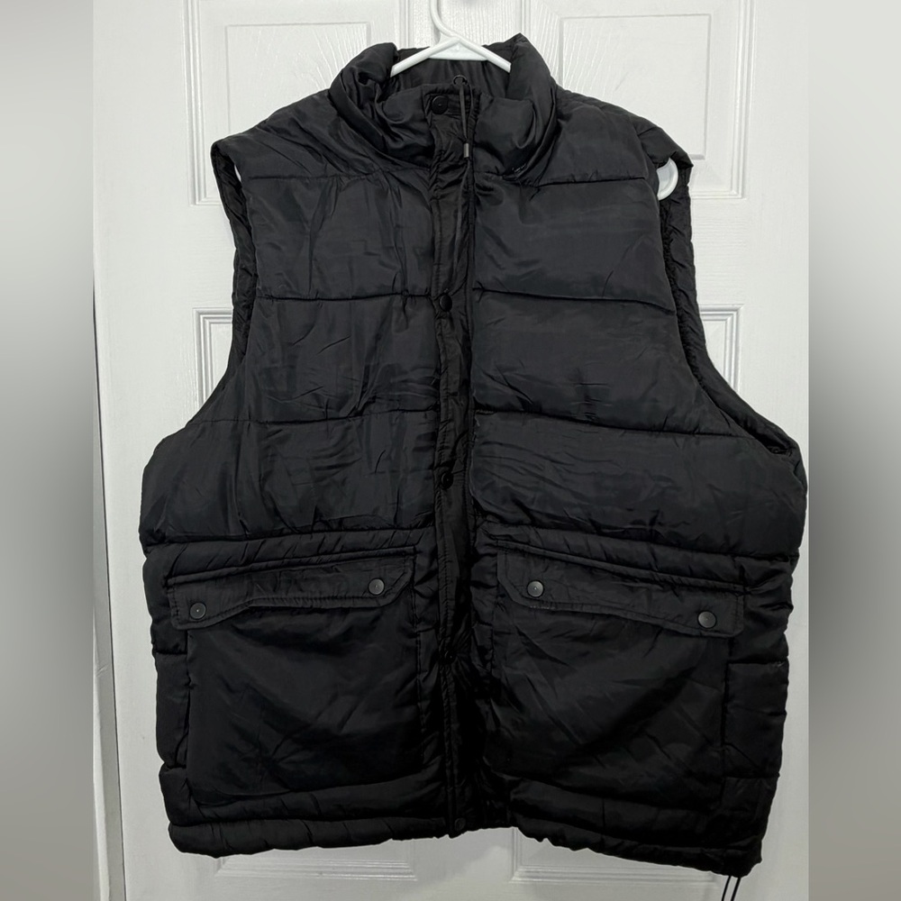 Black Puffer Vest - Size XL